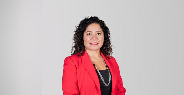 Thunderbird Business Operations Specialist Miriam Zavala Mendoza
